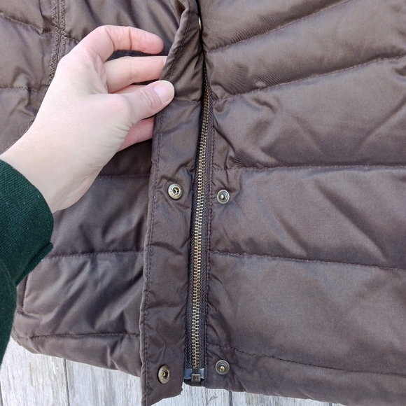 Eddie Bauer Goose Down Faux Fur Collar Quilted Brown Vest Size M - Picture 5 of 9